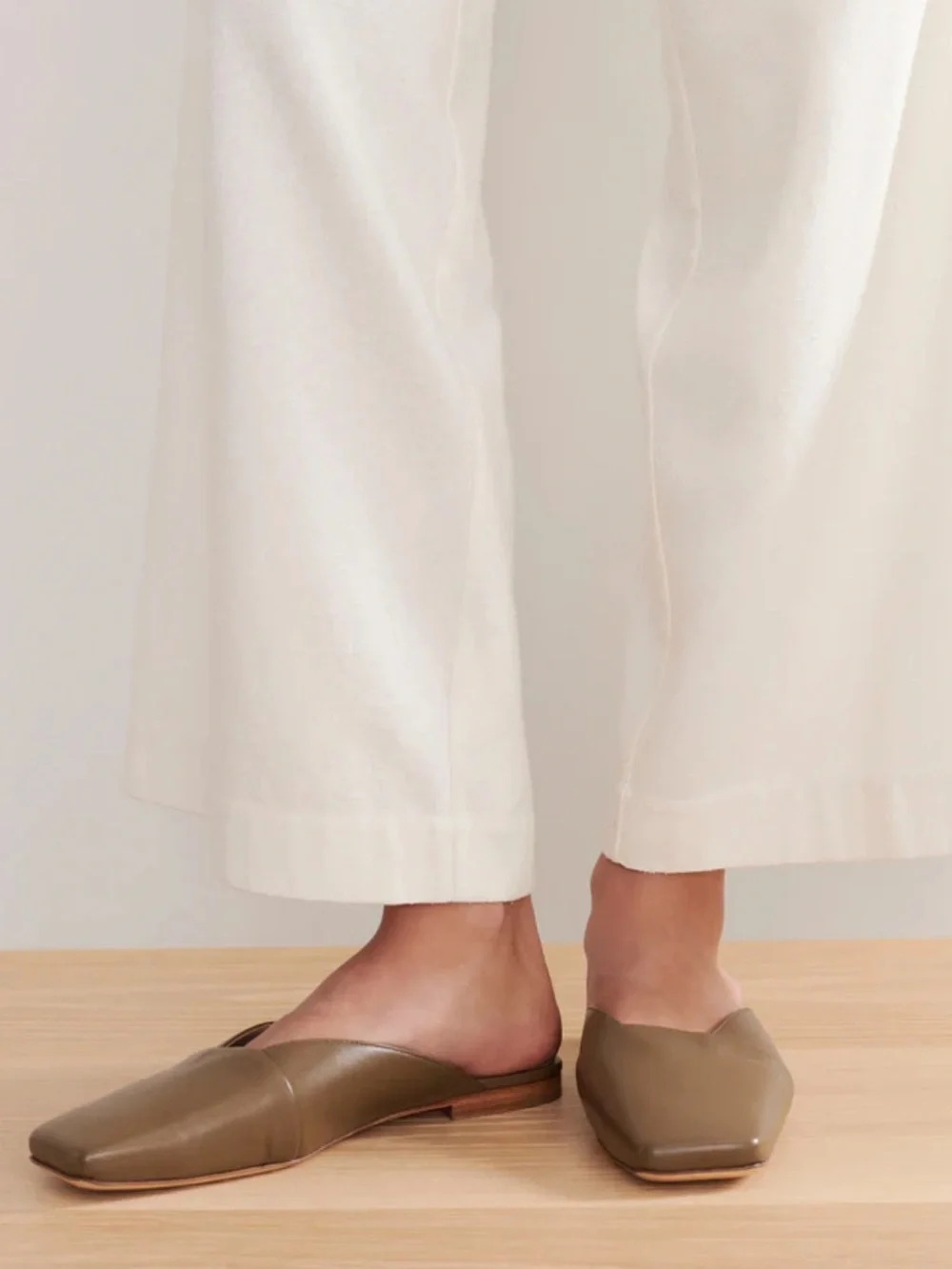 New Jenni Kayne MIA Mule Flats Size 40 - Picture 2 of 7